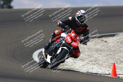media/Sep-21-2025-TrackDaz (Sun) [[277c75b276]]/C Group/1240pm (Turn 2)/